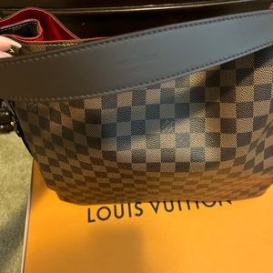 Authentic LV BAG MINT CONDITION